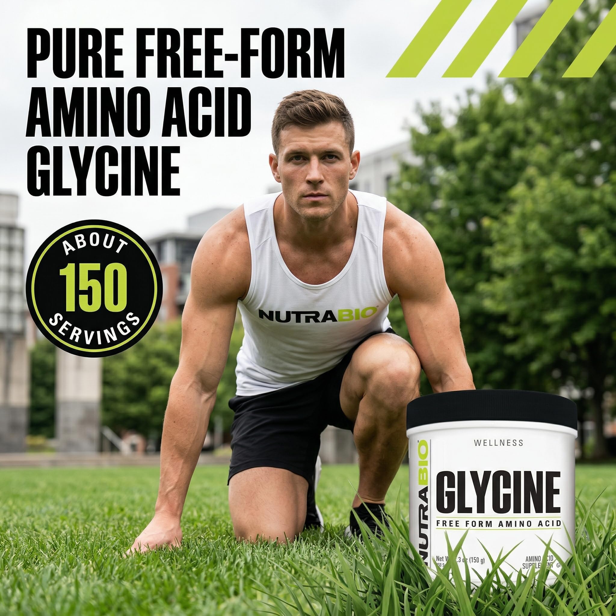 Comparación de tamaño del envase NutraBio Glycine junto a una mano para escala