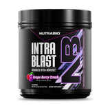 NutraBio Intra Blast frente del envase mostrando diseño y sabor Grape Berry Crush, beneficio claridad ingredientes