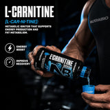 NutraBio persona bebiendo pre-entreno para energía sin estimulantes