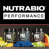 Cucharada medida del preworkout NutraBio mostrando control de dosis y conveniencia