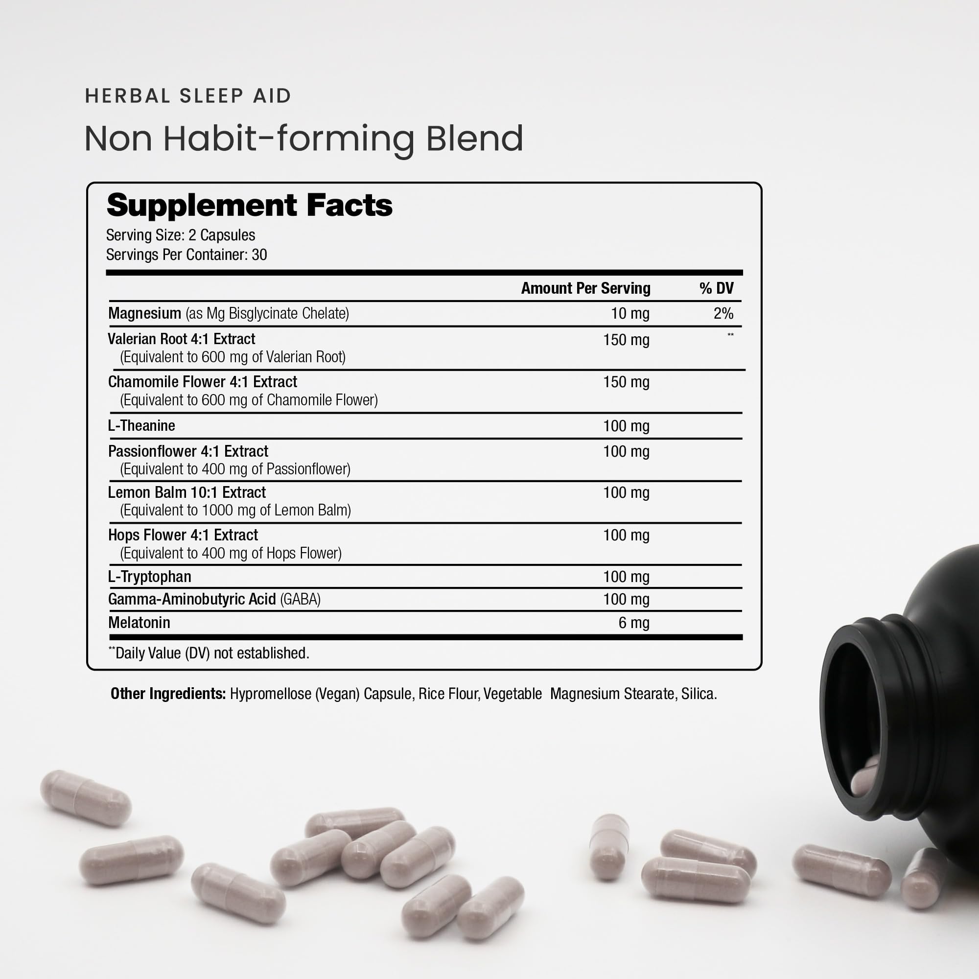 NutraChamps cápsula en primer plano para ver textura y forma vegana