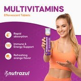 nutrazul tableta en mano demostrando tamaño fácil de tragar