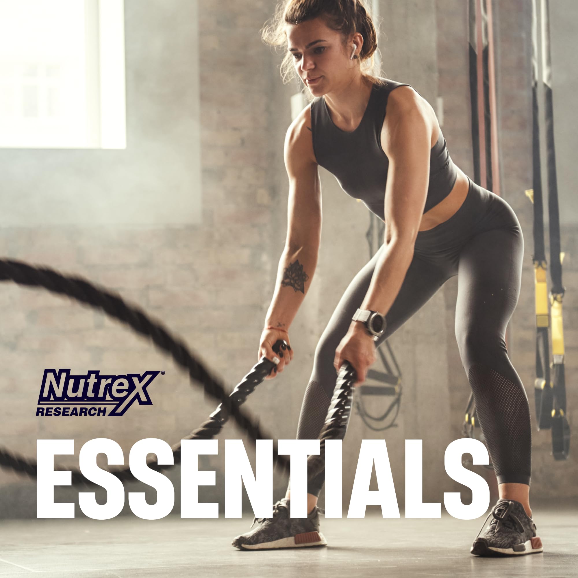 Nutrex Research estilo de vida mujer entrenando y recuperándose activamente