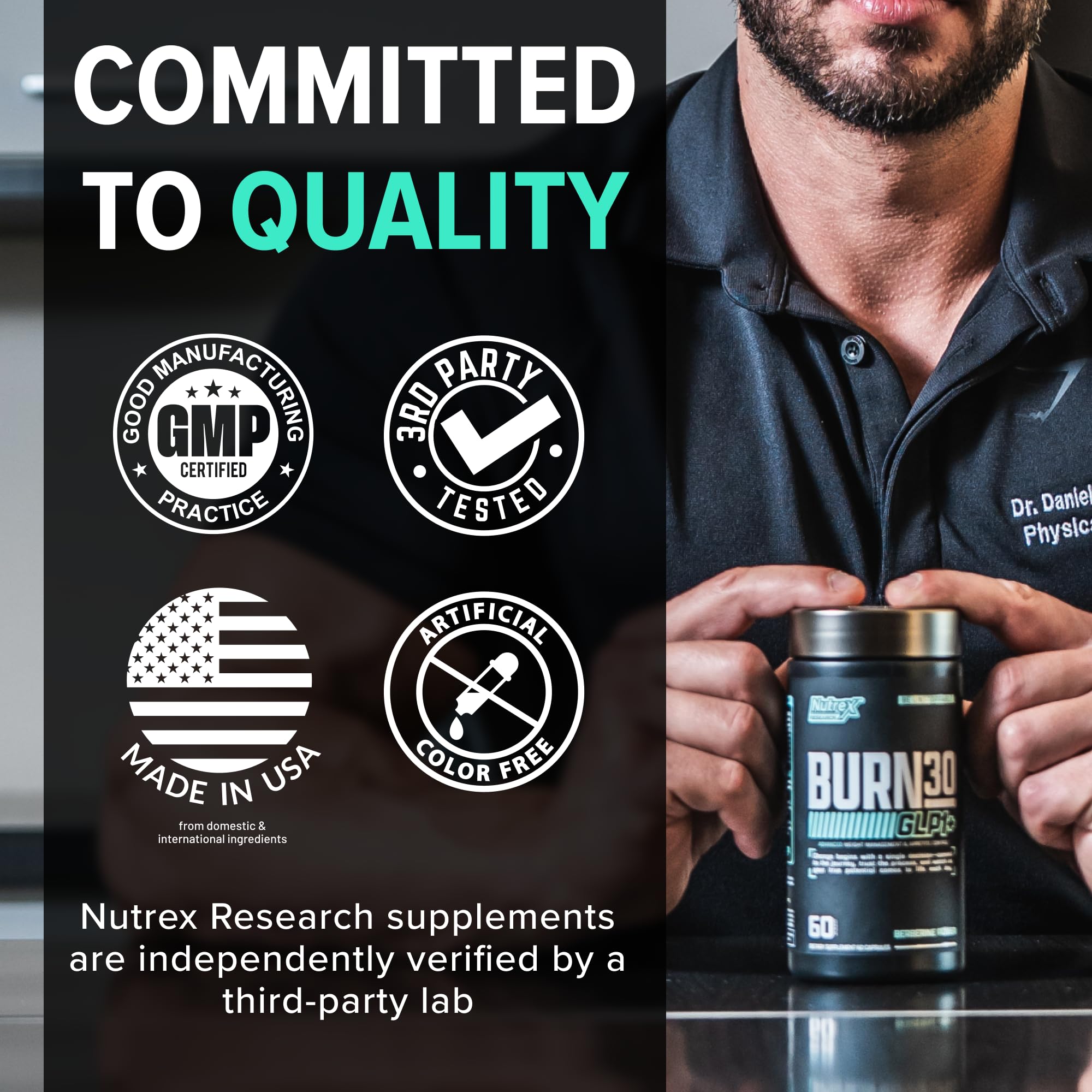 Nutrex Research BURN30 en manos durante un desayuno equilibrado mostrando integración diaria