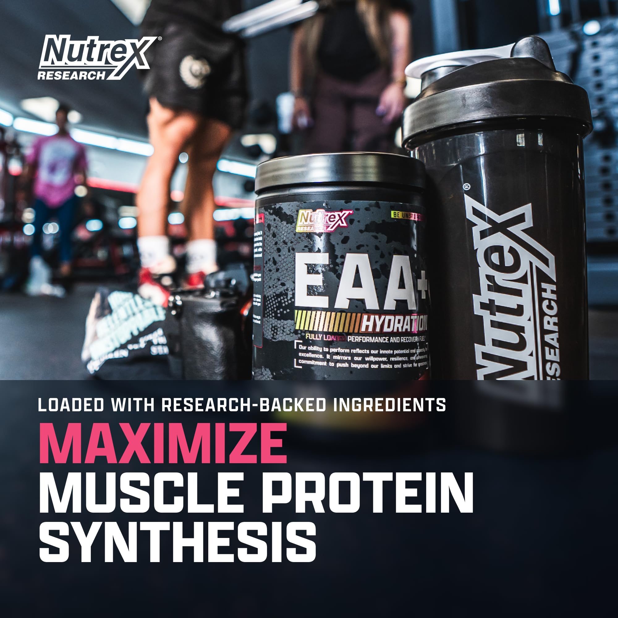 Nutrex Research vaso con EAA Hydration preparado, hidratación y recuperación inmediata