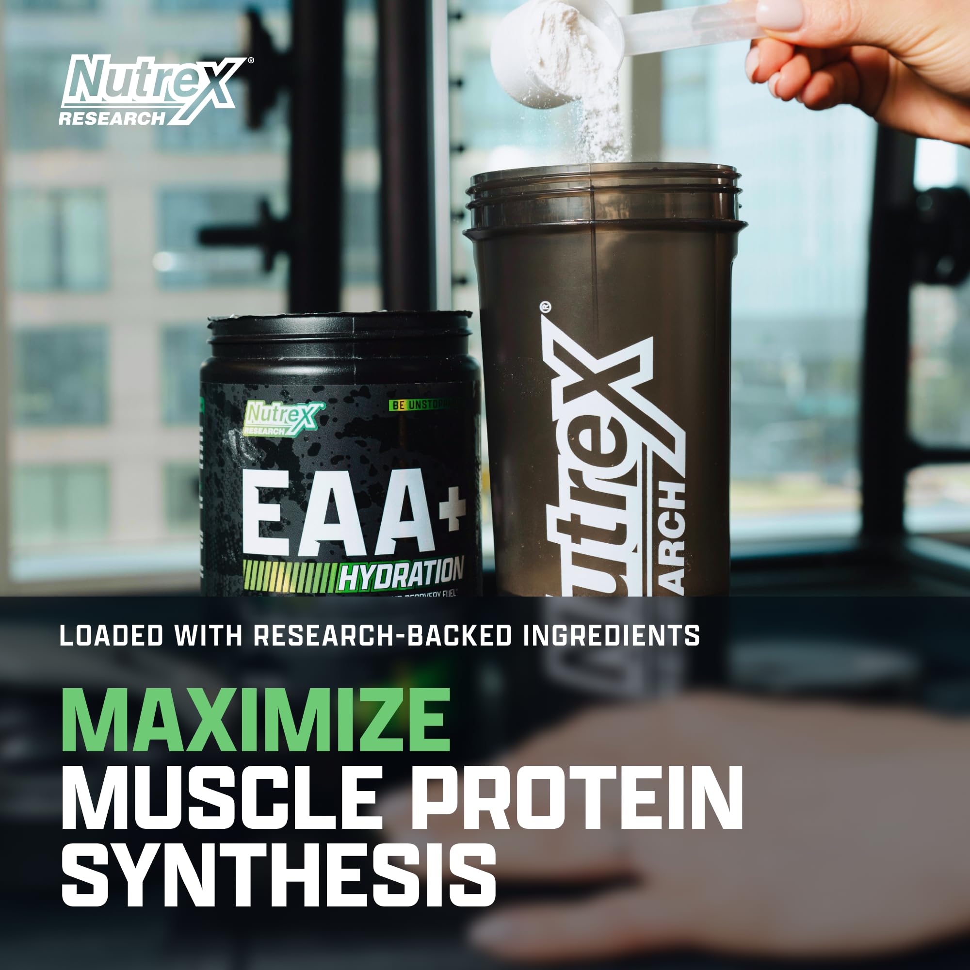 Nutrex Research bebida mezclada en vaso para hidratación rápida