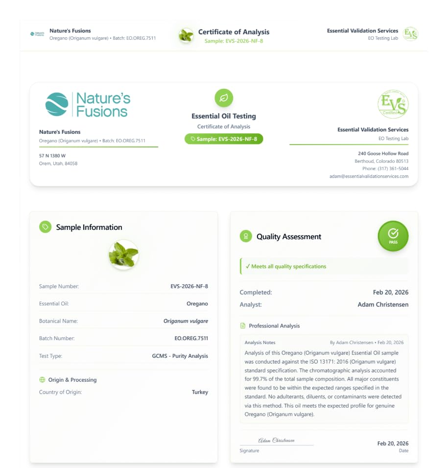Nutri comparacion de tamaño en mano para mostrar escala y facilidad de ingesta