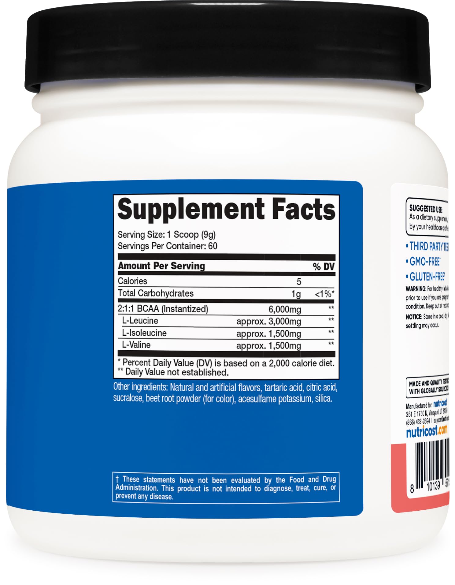 Nutricost BCAA en bolsa junto a equipo de entrenamiento, ideal para deportistas