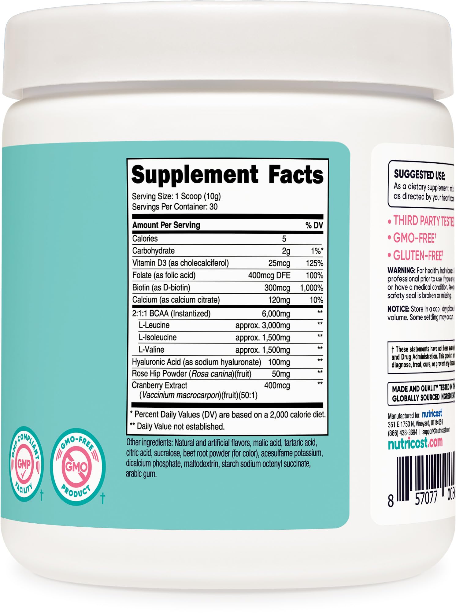 Nutricost suplemento usado por mujer en gimnasio para soporte proteico
