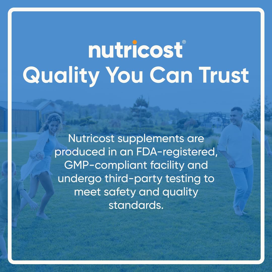 Nutricost frasco abierto con cápsulas demostrando contenido real