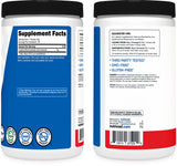 Atleta mezclando Nutricost creatina antes de entrenar, soporte práctico para rutinas