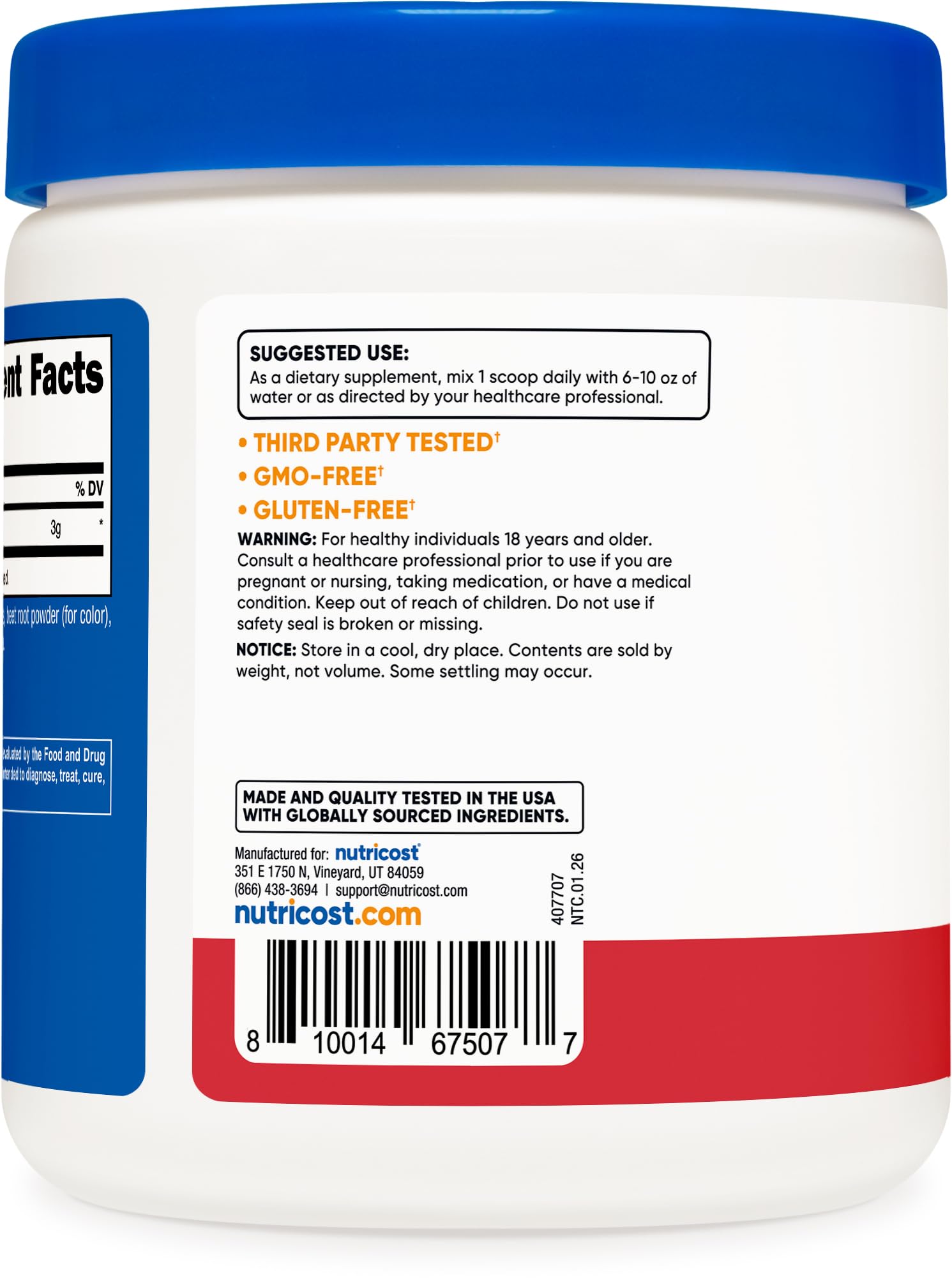 Vaso con mezcla Nutricost en uso para preentrenamiento y preparación rápida