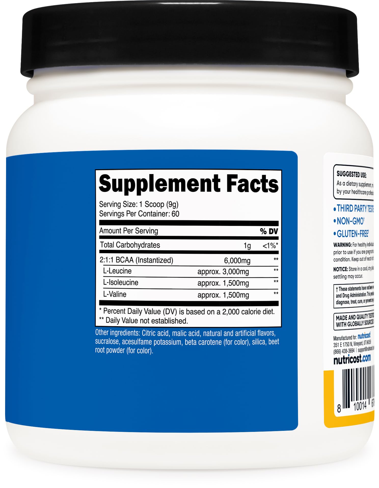 Nutricost estilo de vida gimnasio producto junto a botella y toalla para entrenar