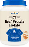Nutricost envase frontal de proteína de res chocolate mostrando detalles y conveniencia