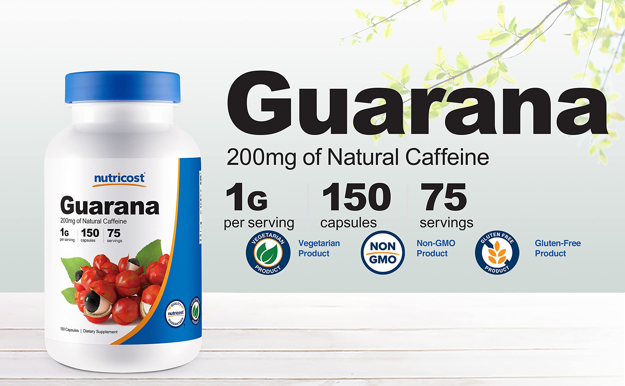 Nutricost cápsula en mano para comparar tamaño y facilidad de ingestión