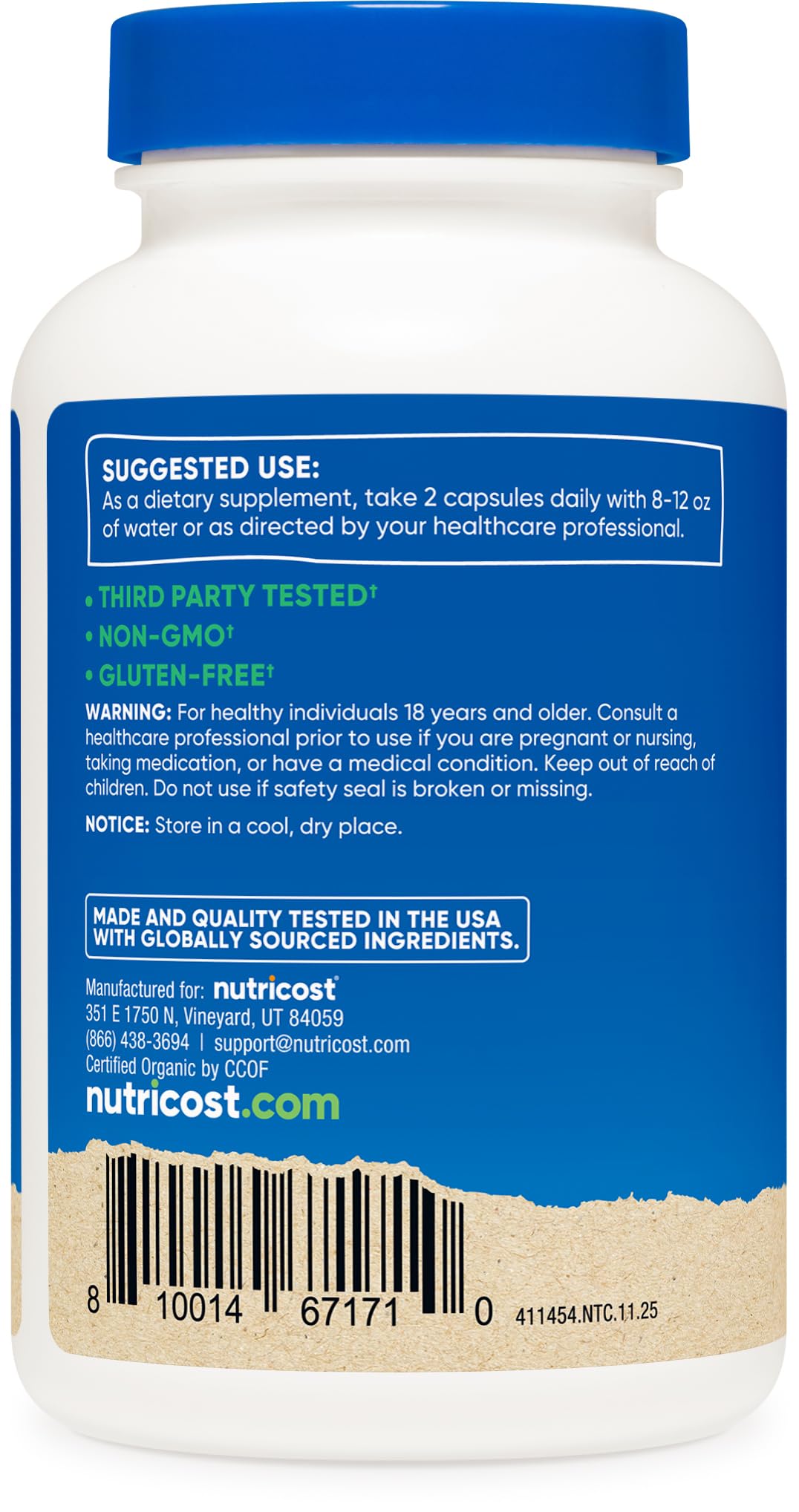 Nutricost persona tomando cápsula demostrando facilidad de uso diario