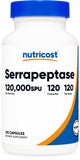 Nutricost frasco frontal con etiqueta clara y beneficio de concentración fuerte