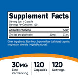 Nutricost primer plano de cápsula vegetal indicando pureza