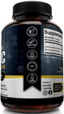 NutriFlair cápsula en mano para comparar tamaño, útil para dosificación diaria