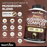 Nutrivein cápsulas en mano en rutina matinal para energía y enfoque