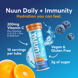 Nuun tableta efervescente en agua demostrando disolución rápida y refrescante