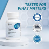 Objective Nutrients persona activa tomando cápsula para energía y enfoque