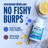 Oceanblue cápsulas en mano para comparar tamaño y porción diaria