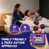 OH MY CHEWY gomita en mano para comparar tamaño, facilita la dosificación segura