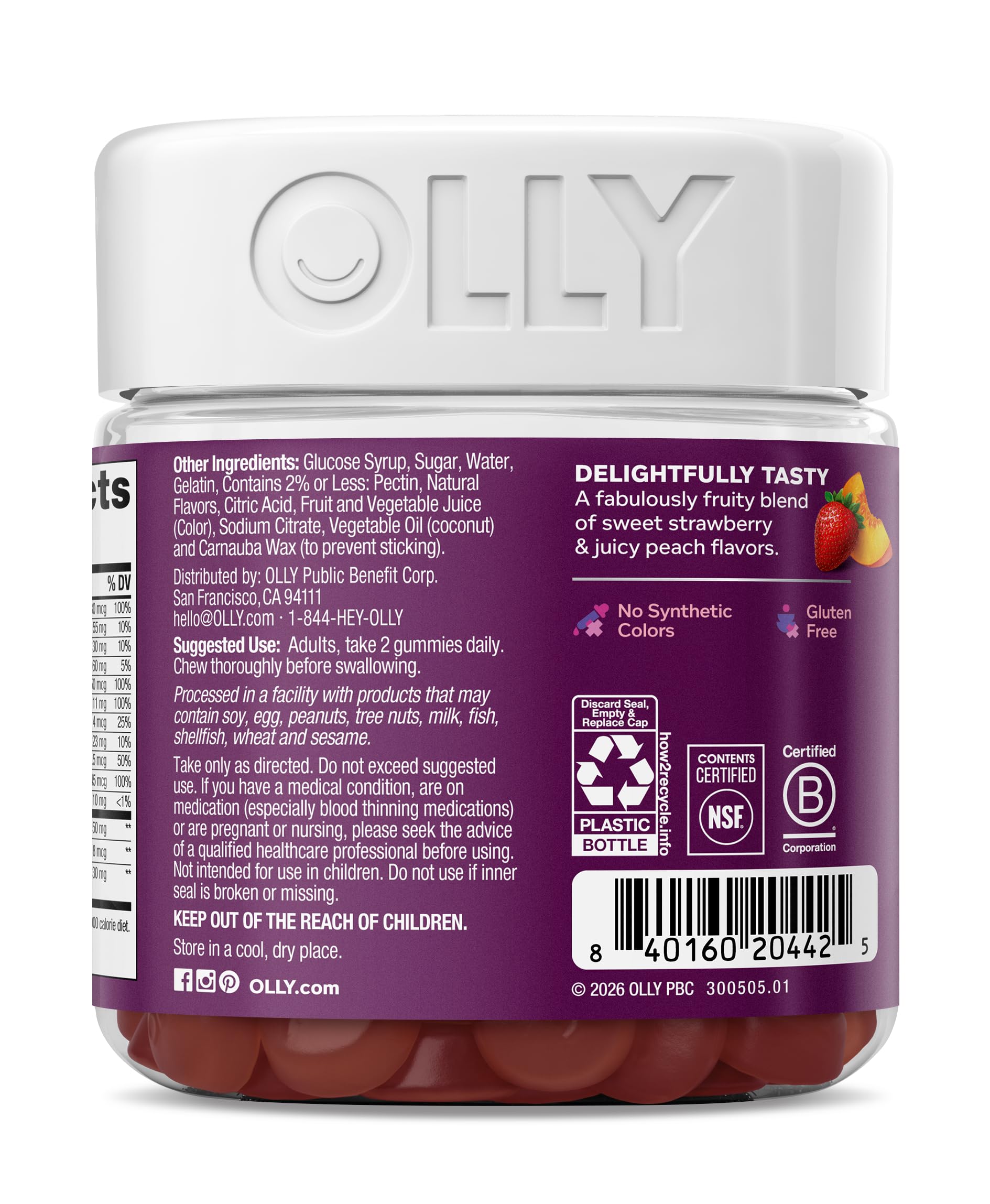 OLLY primer plano de ingredientes clave como CoQ10 y vitamina K2 en etiqueta