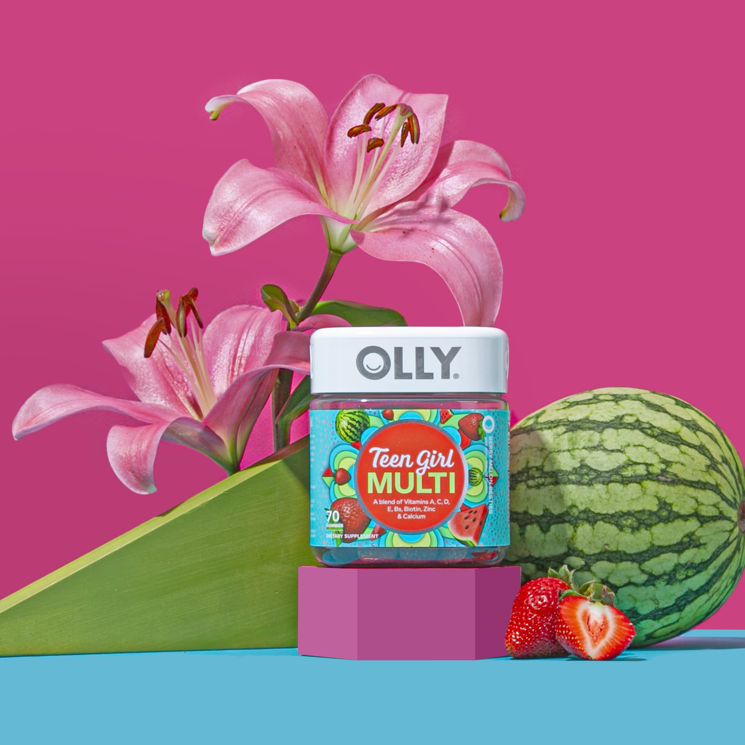 OLLY gomita en mano que muestra tamaño y comodidad de uso