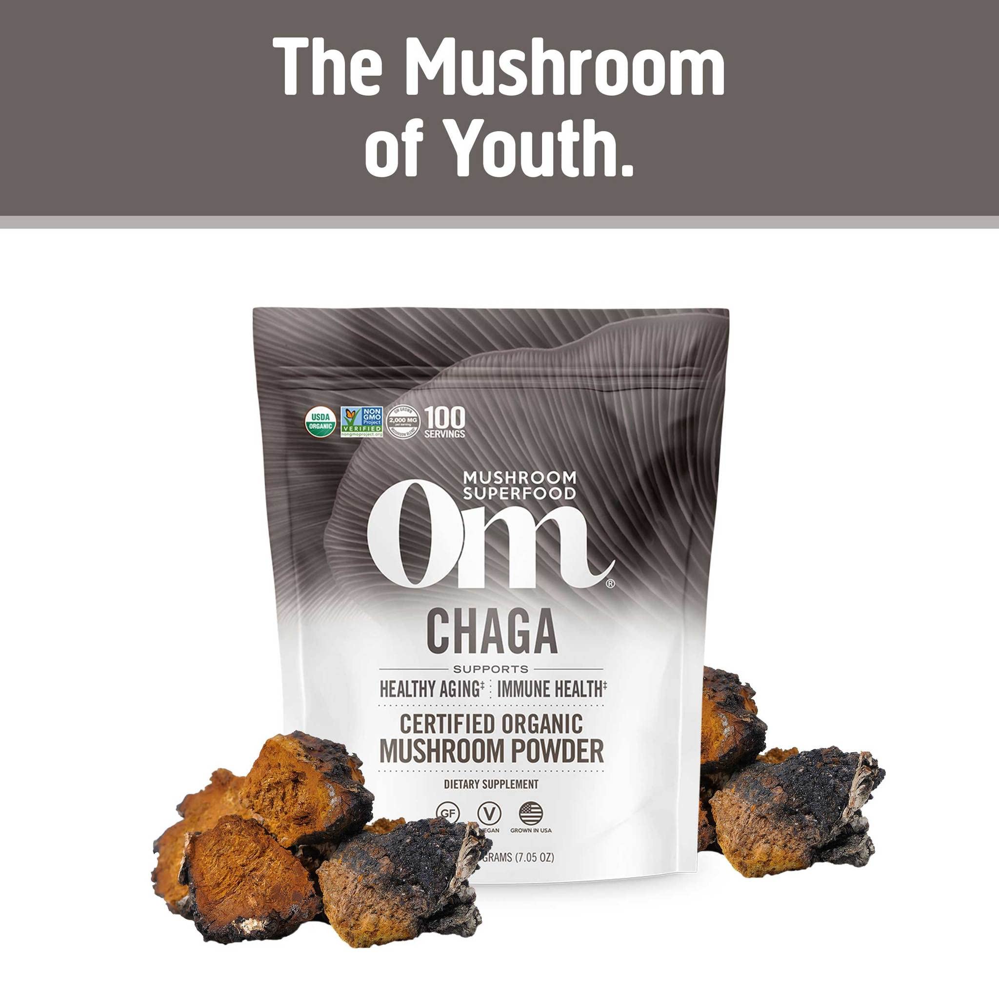 OM MUSHROOM SUPERFOOD polvo añadido a café caliente para bebida antioxidante