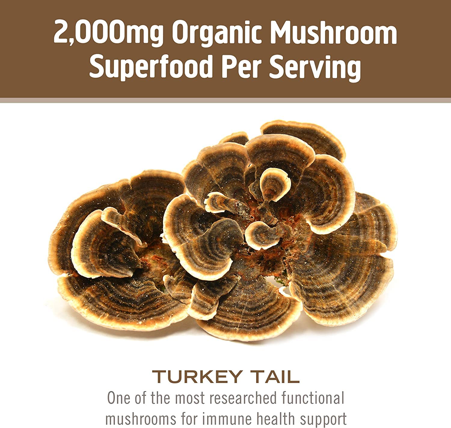 OM MUSHROOM SUPERFOOD botella abierta junto a vaso para uso diario práctico