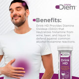 Omne Diem en mesa con vino, ilustra uso antes de bebidas fermentadas