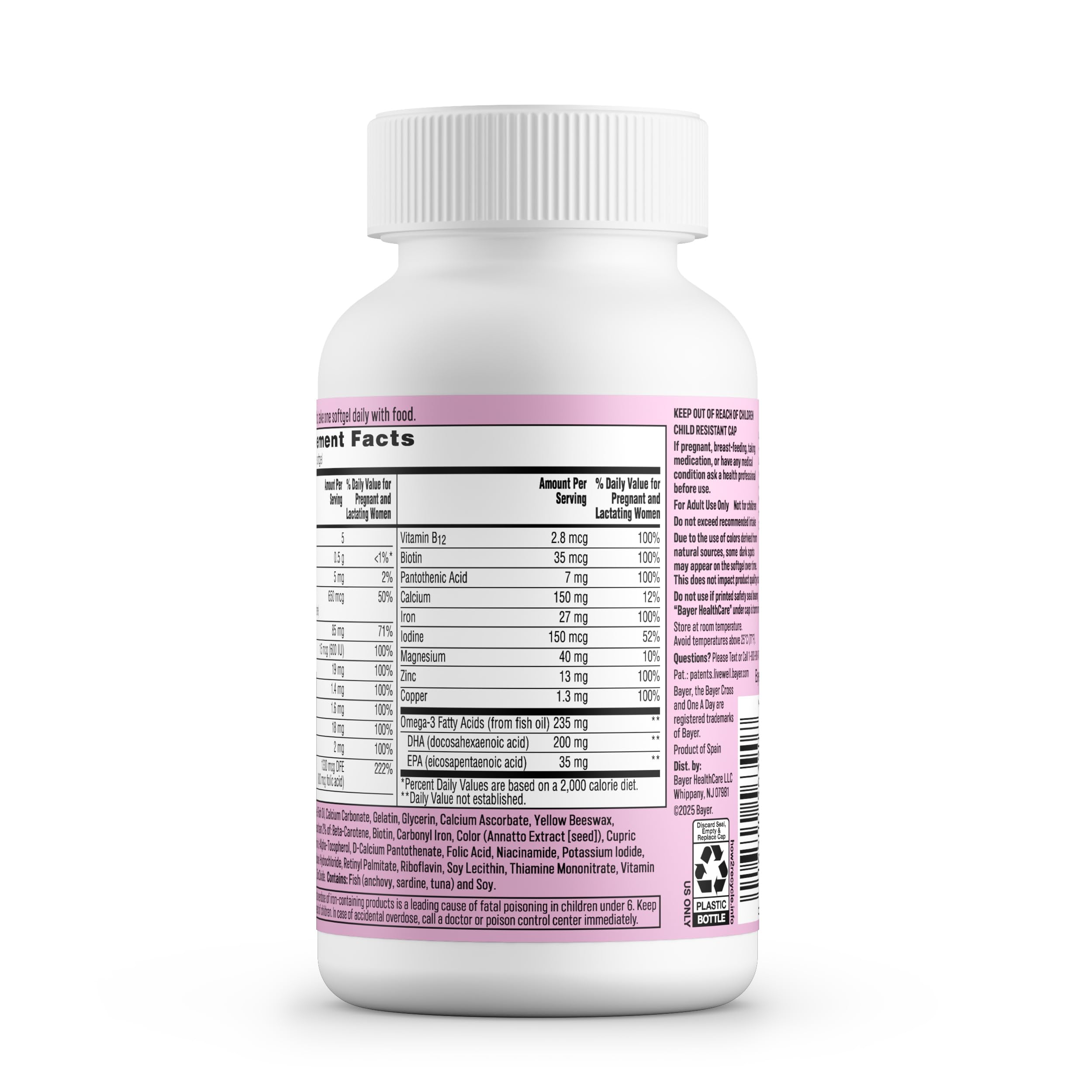 ONE A DAY mujer tomando su prenatal en la mañana, hábito saludable
