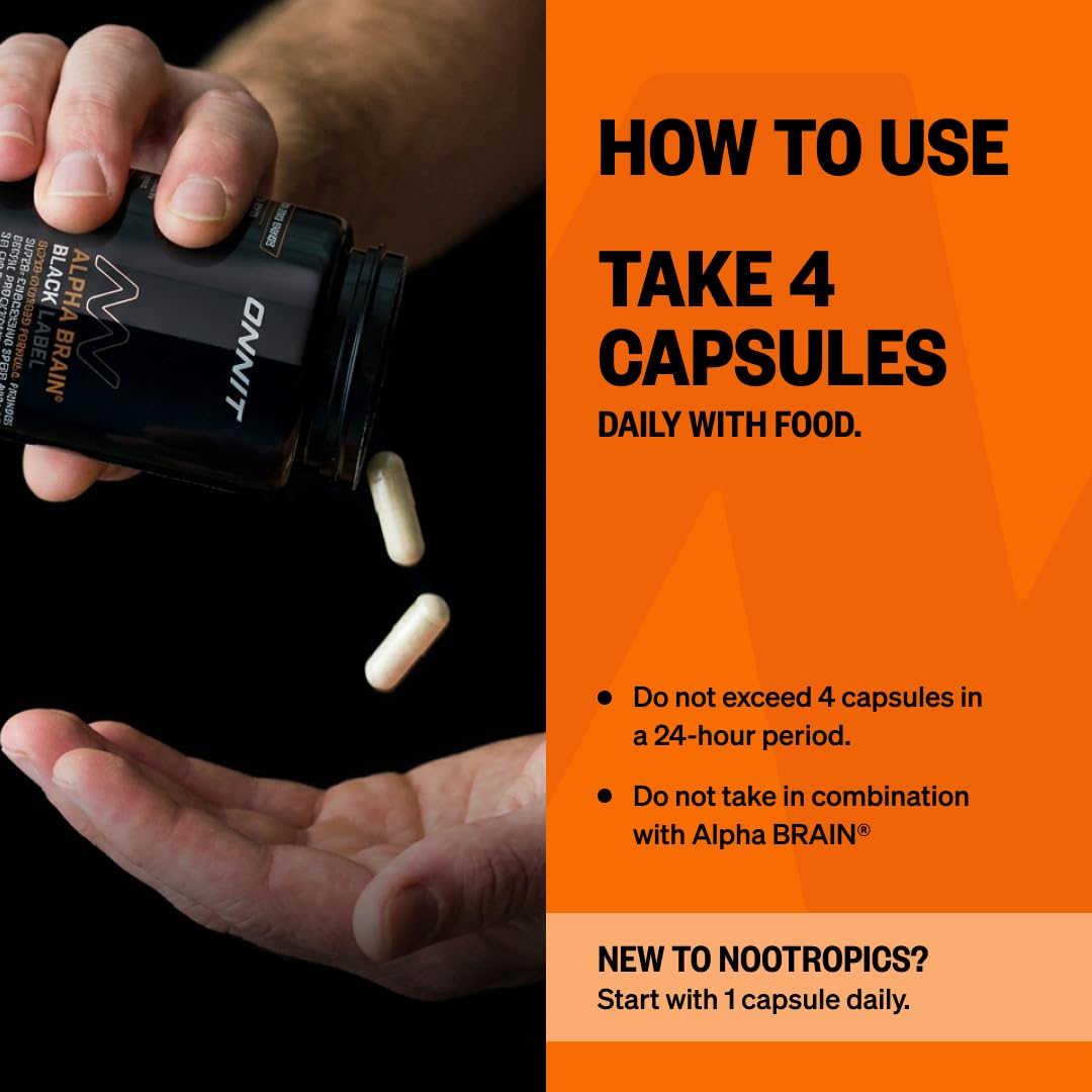 ONNIT Alpha BRAIN uso en escritorio junto a computadora para enfoque en el trabajo