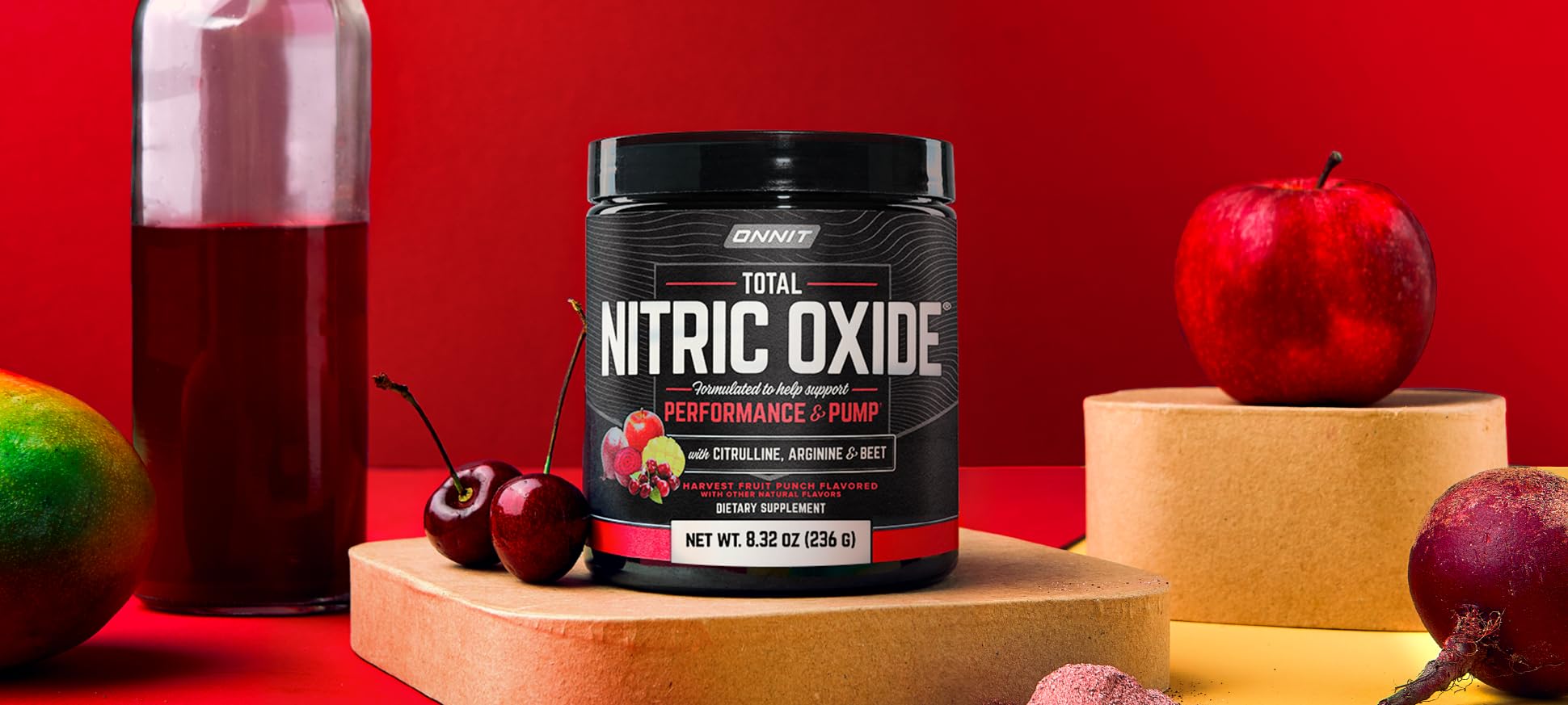 ONNIT producto en uso antes del entrenamiento, mayor flujo sanguíneo y concentración
