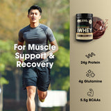 Optimum Nutrition batido de chocolate en vaso con textura cremosa y sabor