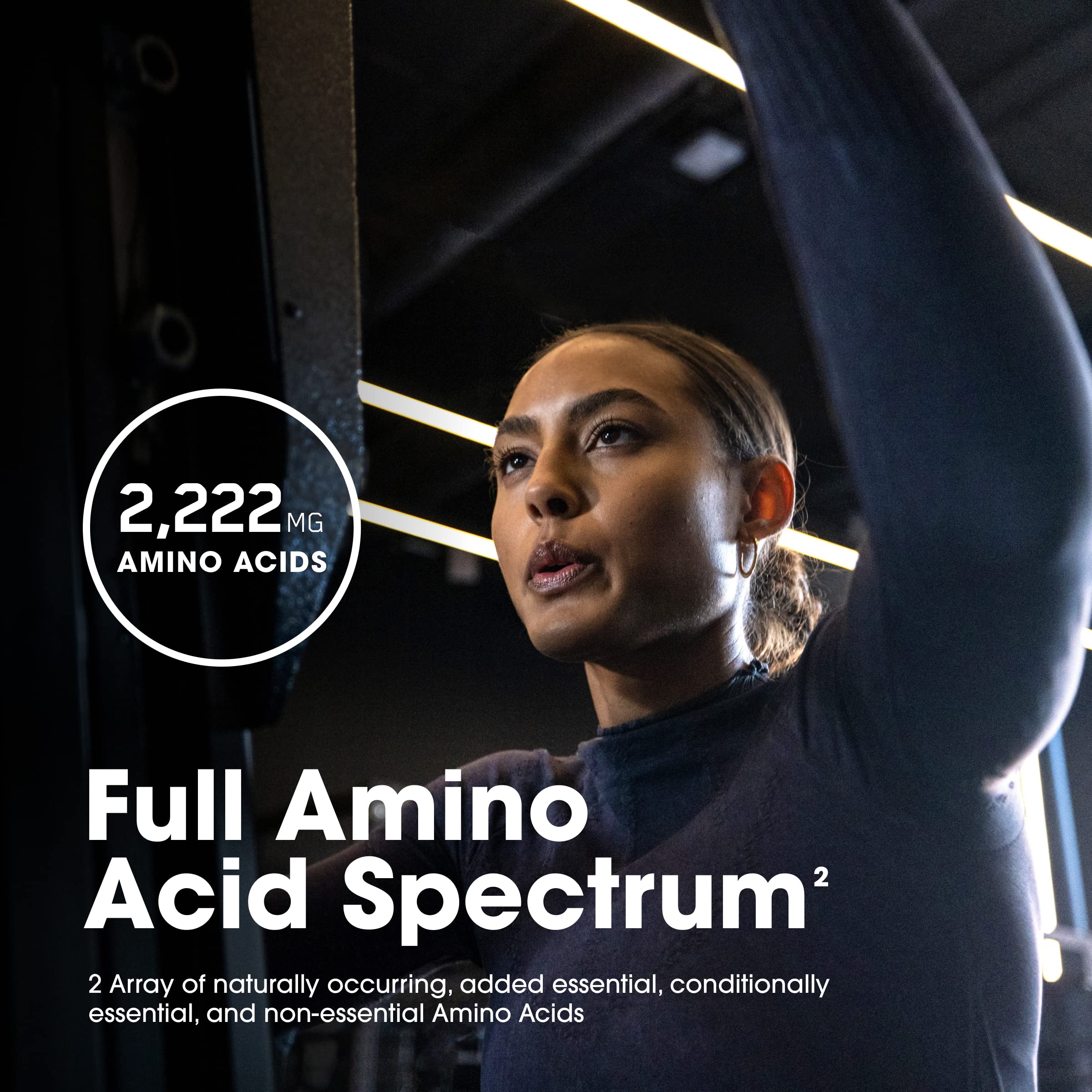 Optimum Nutrition tabletas en mano para comparar tamaño y dosificación