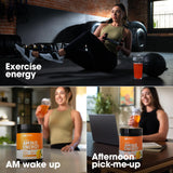 Optimum Nutrition bebida naranja mezclada en vaso, ofrece energía y sabor refrescante