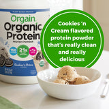 Orgain añadido a avena nocturna para un desayuno proteico y saciante