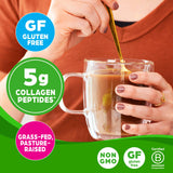 Orgain sobre vertido en taza de café, mezcla rápida sin cambiar sabor