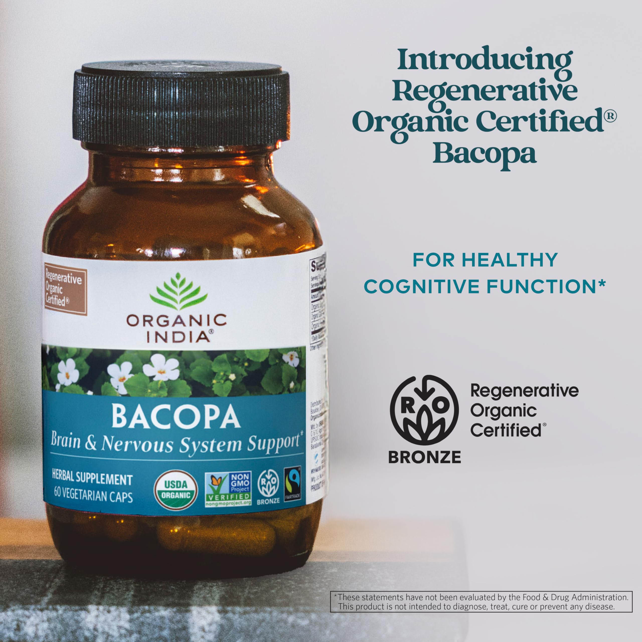 ORGANIC INDIA etiqueta con certificaciones orgánicas y Fairtrade visibles