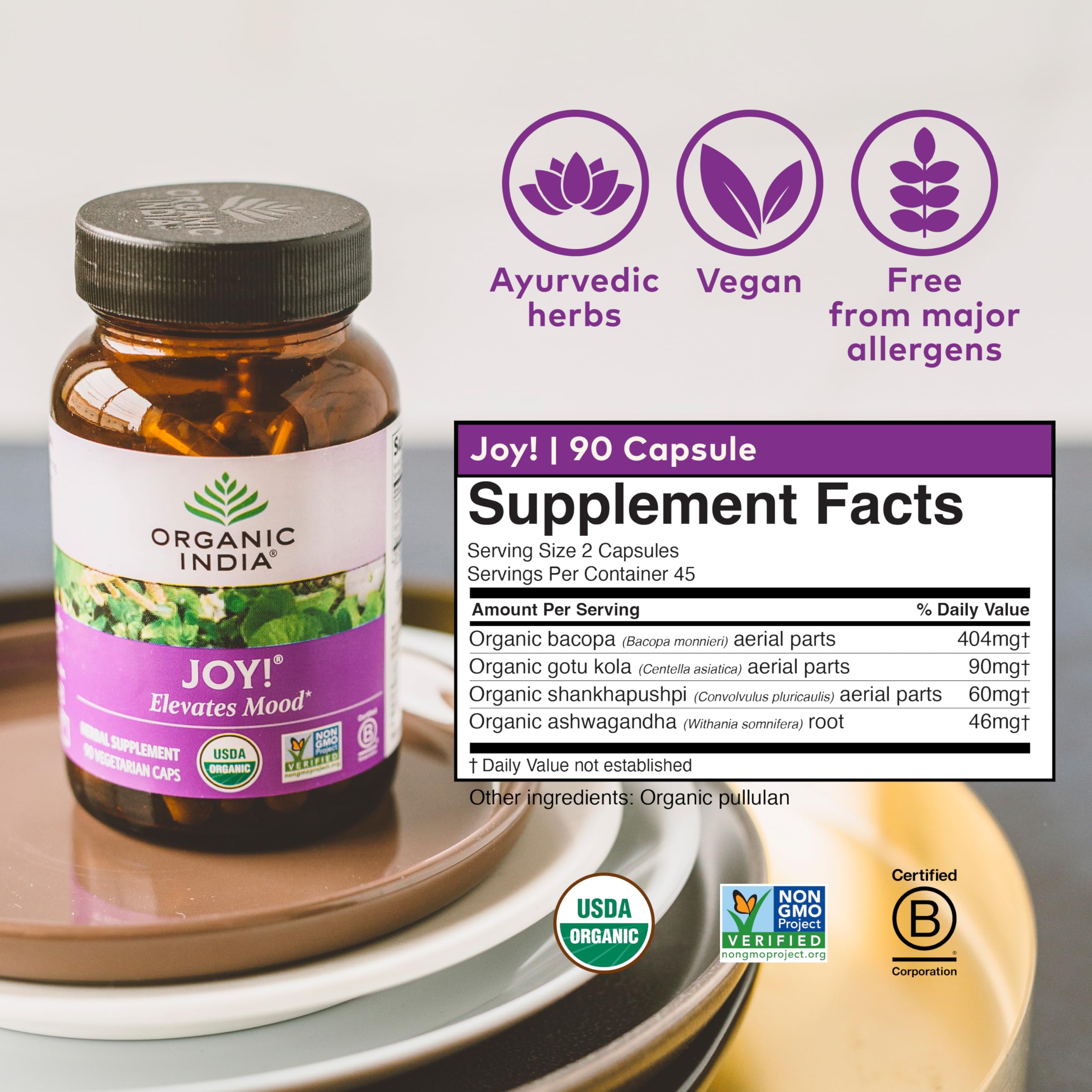 ORGANIC INDIA Joy en escena de vida diaria aportando calma y concentración natural