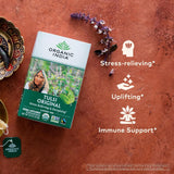 ORGANIC INDIA hojas de Tulsi en detalle mostrando textura y frescura natural