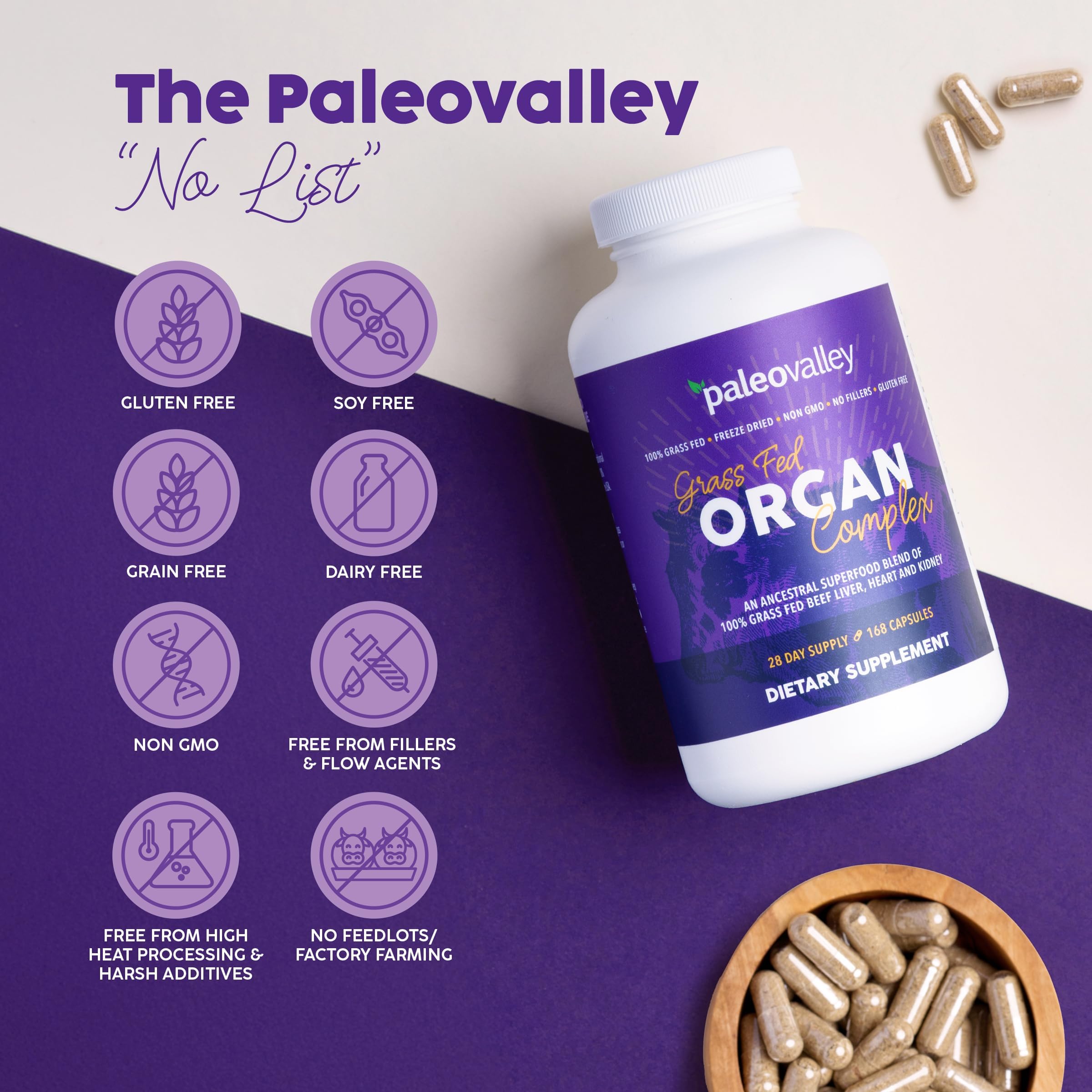 Paleovalley polvo añadido a una sopa para enriquecer el plato