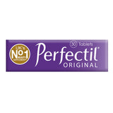 Lifestyle en baño con Perfectil sobre estante, sugiere integración en rutina