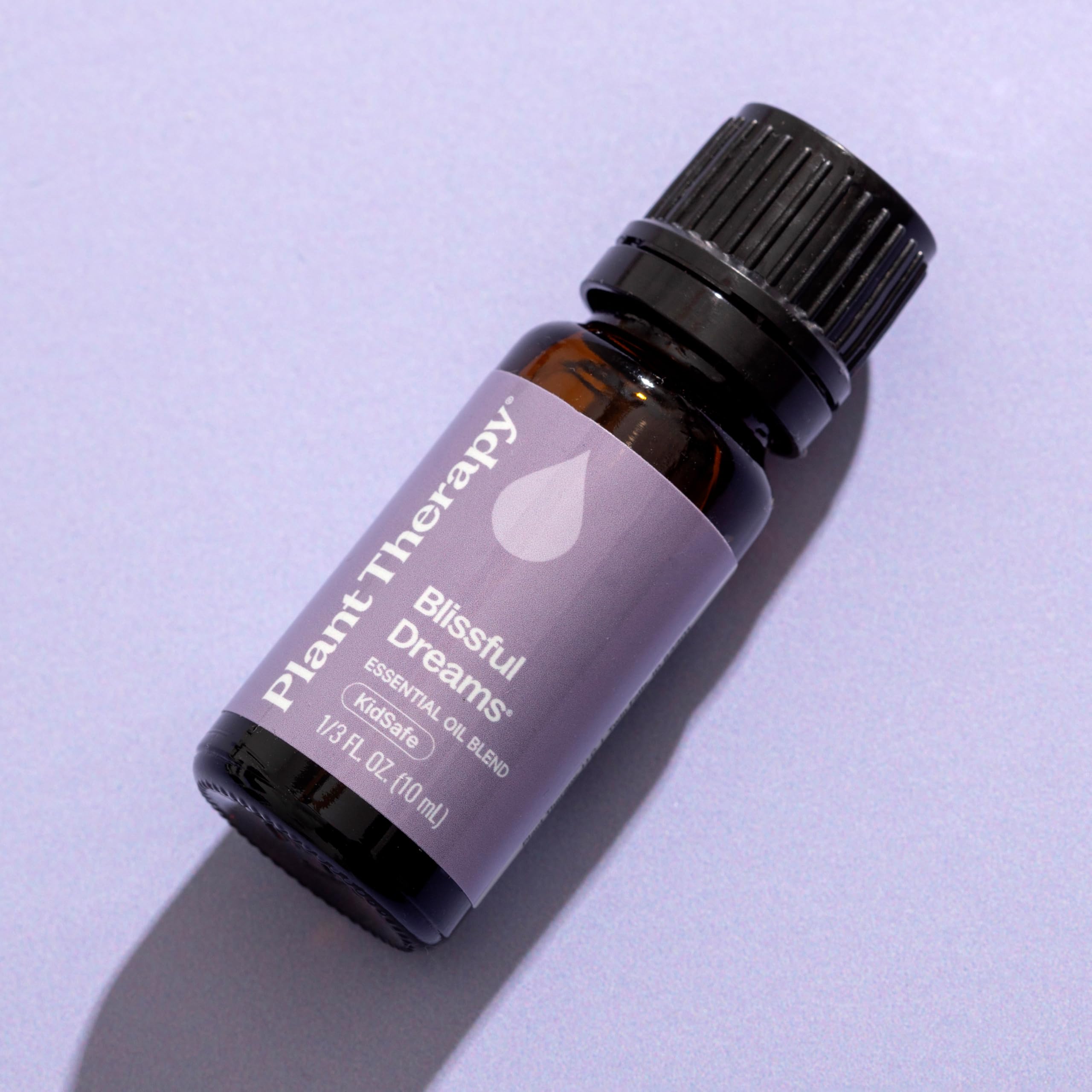 Plant Therapy ingredientes botánicos secos (lavanda, manzanilla) resaltando origen natural