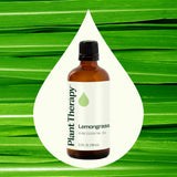 Plant Therapy gota de lemongrass en cuchara mostrando textura ligera