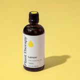 Plant Therapy mezclado en spray de limpieza mostrando uso natural y eficaz