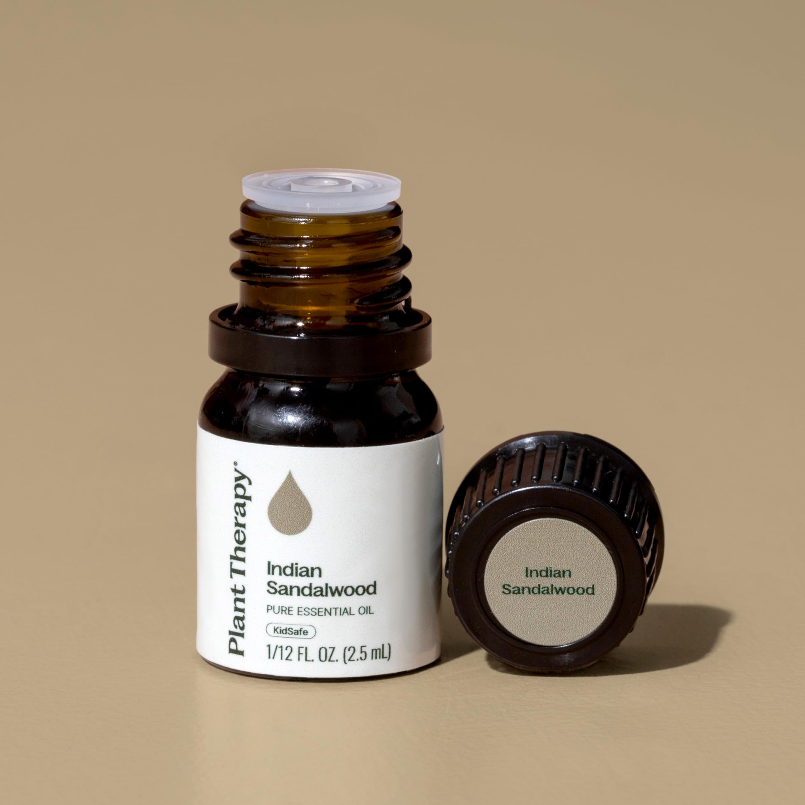 Plant Therapy aceite de sándalo indio usado en difusor creando ambiente relajante
